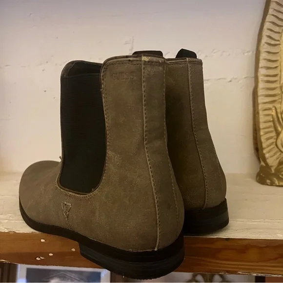 Guess 9 Men's Suede Tan Chelsea Boots - Picture 5 of 9